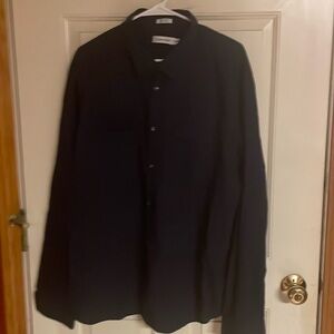 Calvin Klein XXL Men’s navy blue long sleeved cotton buttons up Classic fit
